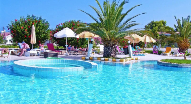 Lapethos Resort Hotel, Rezervați Stațiune Lapta 