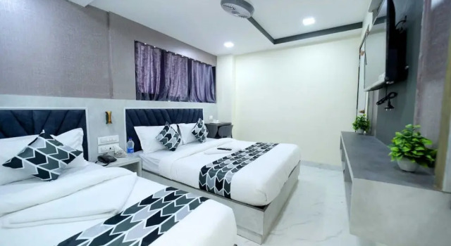 N.M. Hotel, Забронировать Отель Отели штата Махараштры 3 звезды, 3*