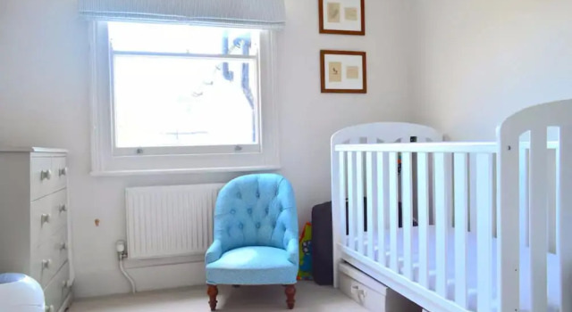 Amazing 4 Bedroom Family Home in a Calm Area, Забронировать Отель Отели Лондона 4 звезды, рядом с Southside Shopping Centre, 4*