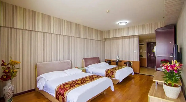 Номер Deluxe Golden Tree Business Hotel