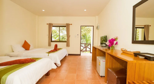 Трёхместный номер Standard Good View Resort