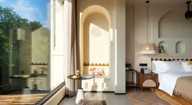 Капсула Fanze Wild Luxury Hotel