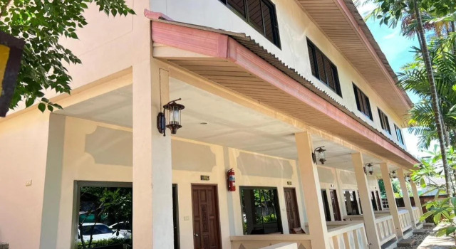 Diamond Beach Resort