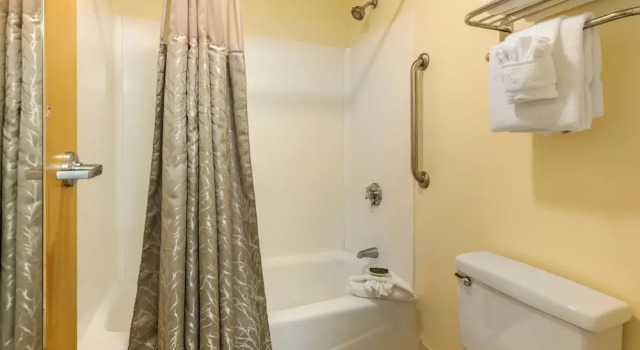 Номер Presidential The Carriage House Inn Newport