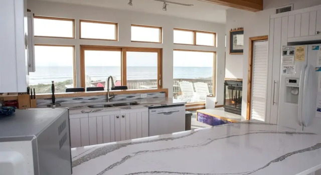 Коттедж с 4 комнатами The Sunny Spot 4 Bedroom Cottage by RedAwning