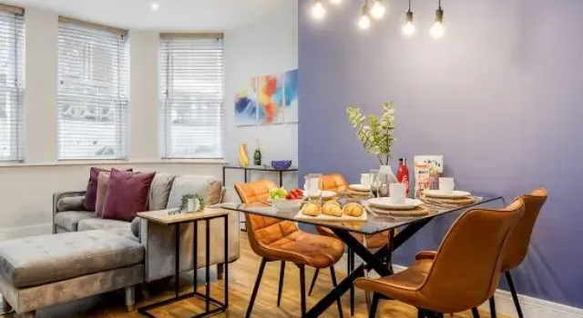 Coastal 1-Bed Apt w/ Free Gym, Parking & Garden