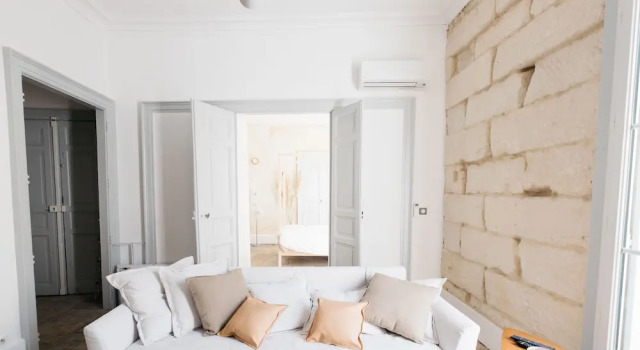 Grand appartement Montpellier Comédie, Забронировать Апартаменты/квартира Апартаменты Монпелье, рядом с Торговая палата Hôtel Saint-Côme, Апартаменты/квартира
