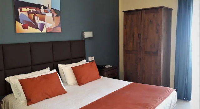 Downtown Hotel