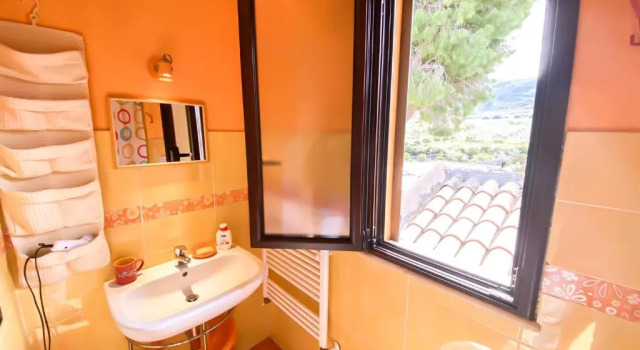 Коттедж Scopello Home