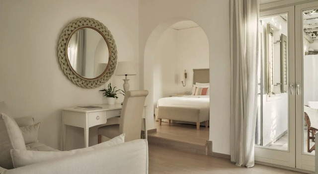 Полулюкс с балконом Yria Island Boutique Hotel & Spa