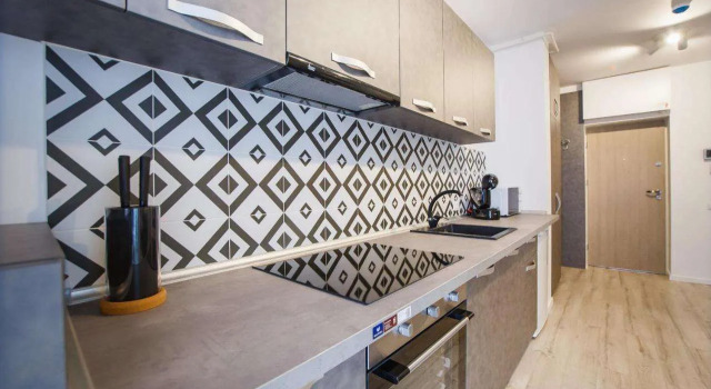Trendy Apartment near City Center, Varaa Huoneisto Oradea 