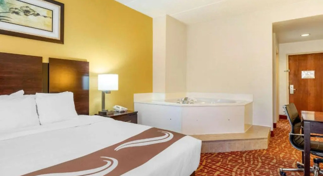 Номер Standard Quality Inn & Suites Lexington South