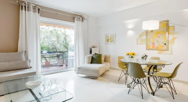 Unique Luxurious Apartment at Athenian Riviera, Забронировать Апартаменты/квартира Алимос Афины