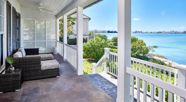 Двухместная вилла с балконом и oceanfront French Leave Resort, Autograph Collection