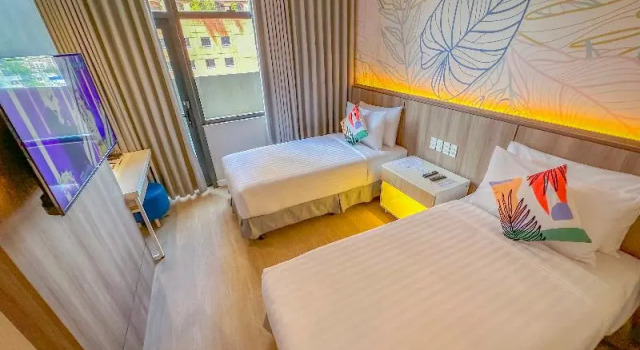 Двухместный номер Deluxe с балконом Harolds Hotel Quezon City