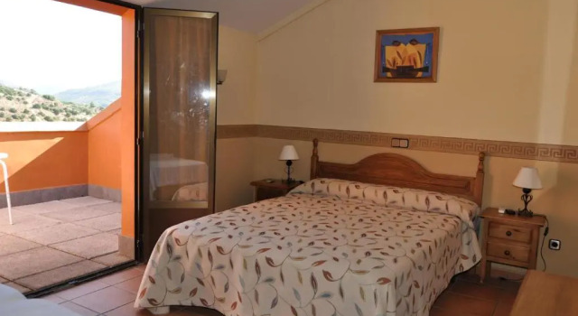 Двухместный номер Standard с балконом La Fuensanta Hostal-Rural