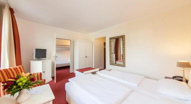 Четырёхместный номер Standard Hotel Bremer Haus