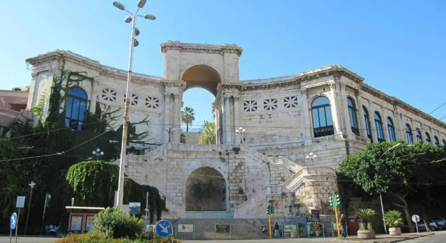Cagliari Magica bellissimo appartamento panoramico in centro, Забронировать Апартаменты/квартира Апартаменты Кальяри, рядом с Национальный археологический музей, Апартаменты/квартира