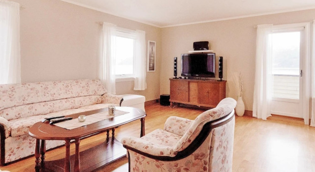 8 Person Holiday Home in Kjølsdalen, Book Hotel Eid fulke Westland