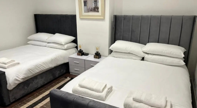Sakura,sleeps 8 Netflix