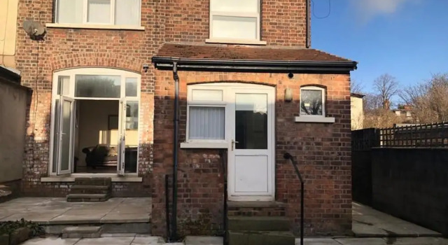 Large eight bedroom house