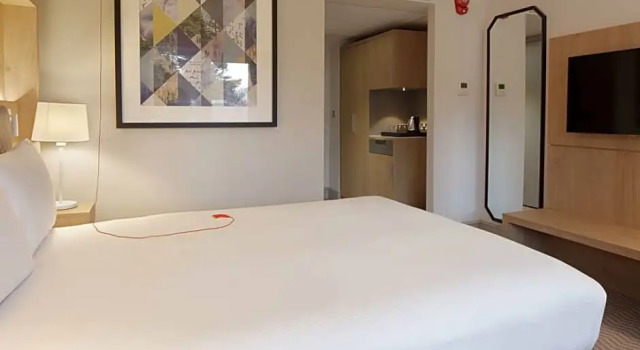 Семейный номер Standard Hilton Cobham