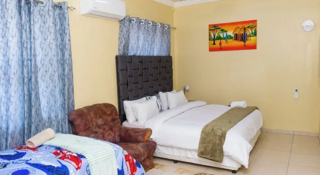 Ogans Guest Villa 21 Elizabeth avanue linmeyer jhb, Buchen Sie Pension Johannesburg Gauteng