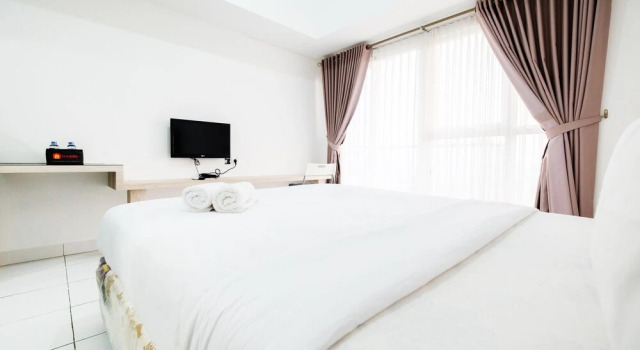 Cozy Studio Casa de Parco Near the Breeze BSD City