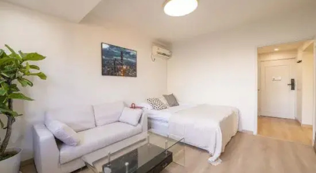 Люкс с 2 комнатами Youke Homestay (Ruijin Hospital, Shaanxi South Road Metro Station Branch)