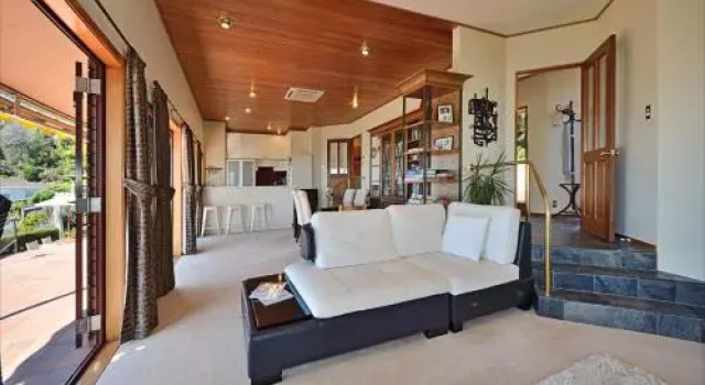 Cliff-top Holiday Home