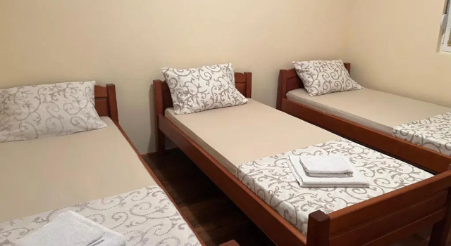 Apartments and Studios Anicic, Buchen Sie Ferienwohnung Busat Bar