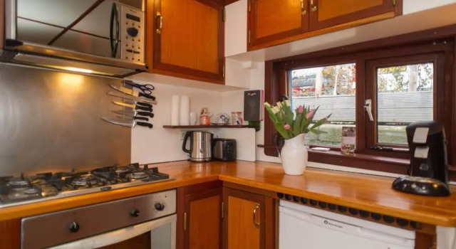 Noahs houseboat Amsterdam, Забронировать Отель Амстердам 