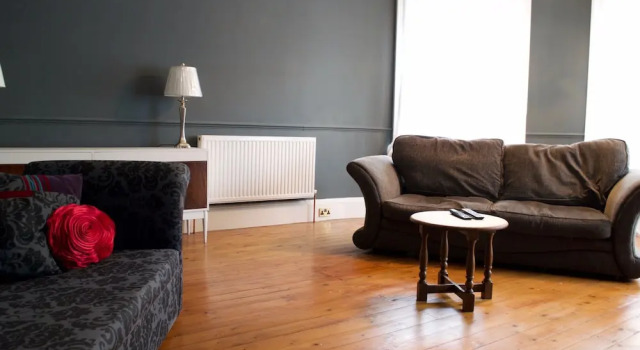 2 Bedroom Apartment With Free Parking, Забронировать Апартаменты/квартира Апартаменты Эдинбурга, рядом с Vietnam House Art Gallery, Апартаменты/квартира