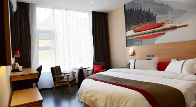 Thank Inn Hotel Guizhou Tongren Bijiang District High-speed Railway Station Qingshui Avenue, Varaa Hotelli Guiyang Guizhou
