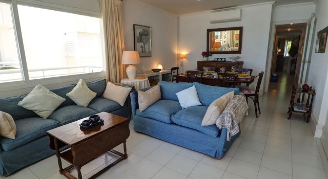 Front Beach Apartment, Забронировать Апартаменты/квартира Апартаменты Ситжес, рядом с Platja De Terramar, Апартаменты/квартира