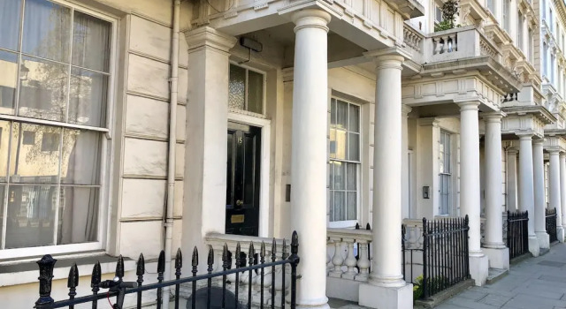 Claverton Street Apartment