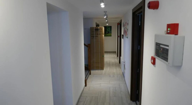 Immaculate 12-bed House Good Amenities in Wigan, Забронировать Апартаменты/квартира Отели Уиган с парковкой, Парковка
