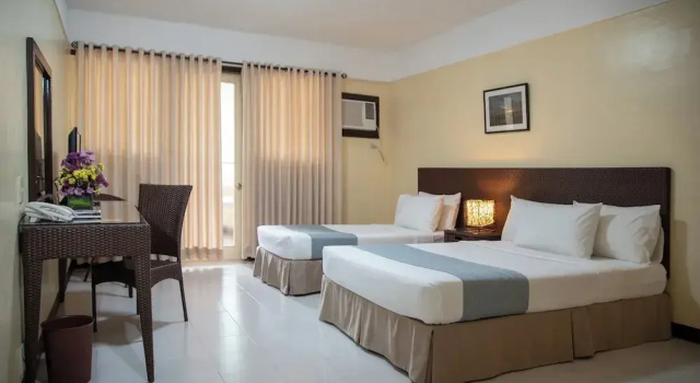 Номер Deluxe с балконом Matabungkay Beach Hotel