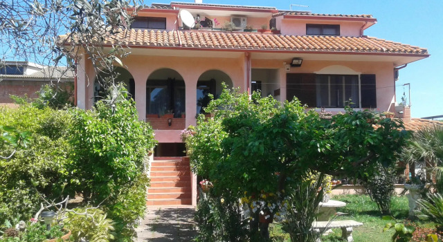 Villa Corrias, Book Villa Sommerhuse i Costa Verde, Hytte