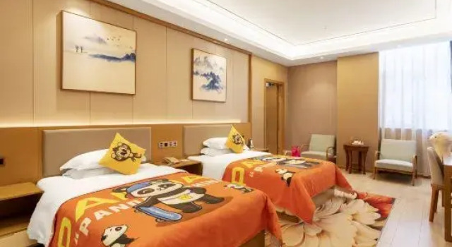 Семейный люкс Huafeng Hotel