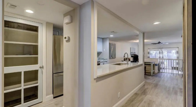 252 Stoney Creek 3 BR Condo Sea Pines, Забронировать Отель Отели Хилтон-Хед-Айленд с парковкой, рядом с Stan Smith Tennis Academy, Парковка
