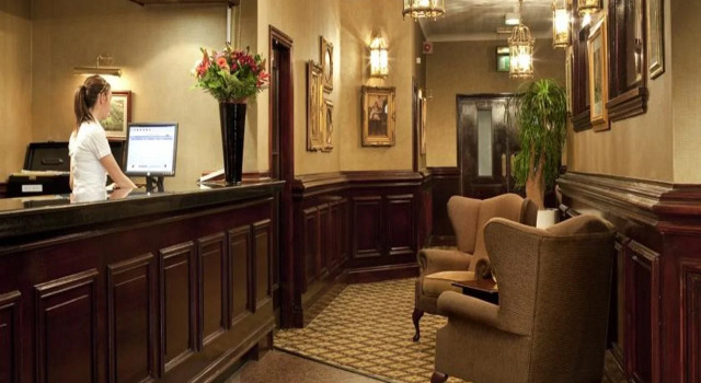 Mercure Manchester Norton Grange Hotel & Spa, Забронировать Курортный отель Отели Англии с бассейном, Бассейн