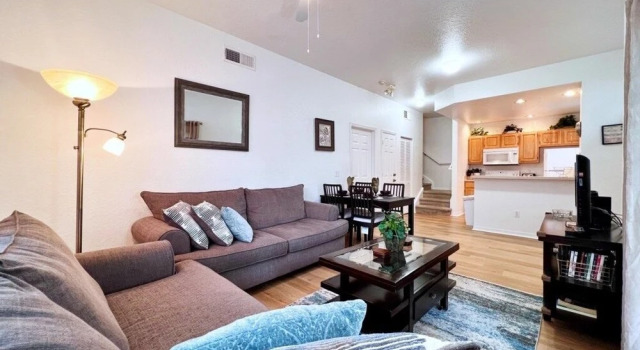 Номер Standard Lovely Family Townhome In Great Location-2200scd 4 Bedroom Townhouse by RedAwning