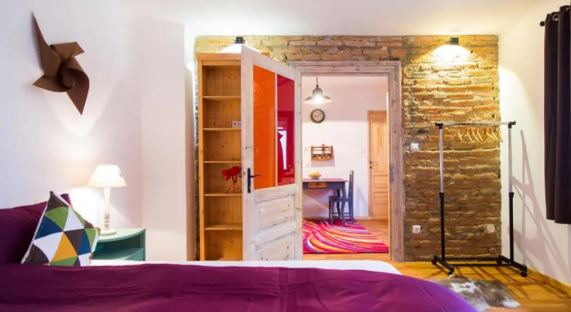 Студия Walnut Apartments