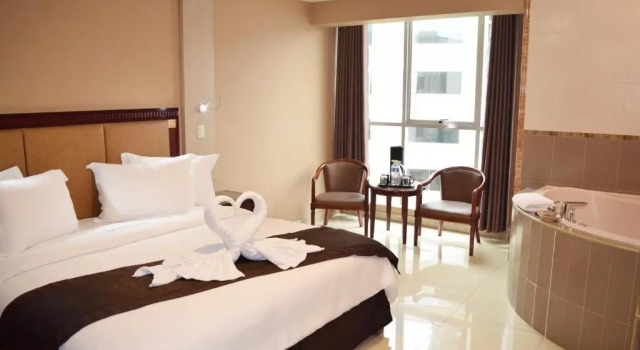 Люкс Gran Mundo Hotel & Suites
