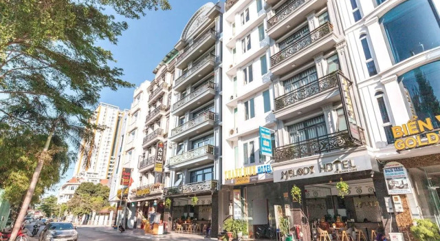 Spot On 909 Thanh Binh Hotel, Забронировать Отель Отели Вунгтау с парковкой, рядом с Статуя Иисуса Христа, Парковка