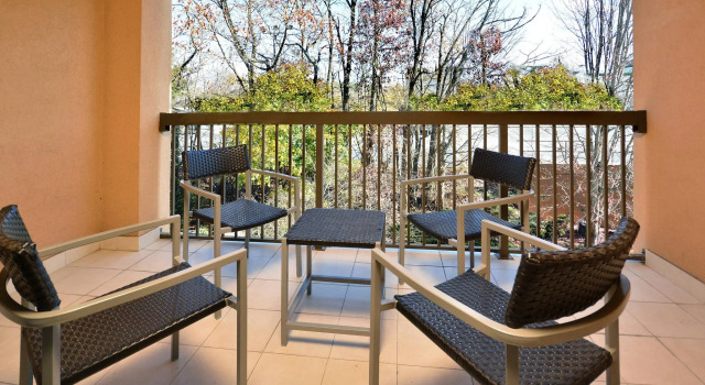 Люкс Courtyard Beckley