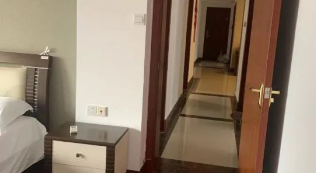 Люкс с 4 комнатами Nanning Meichen Apartment (Poly Tongxinyuan Branch)