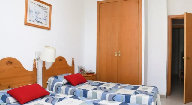 PA Del Sol, Забронировать Отель Л'Эстартит Baix Empordà, рядом с Estarit