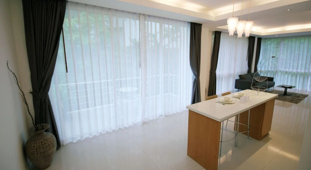 The Trees Hillside Apartment